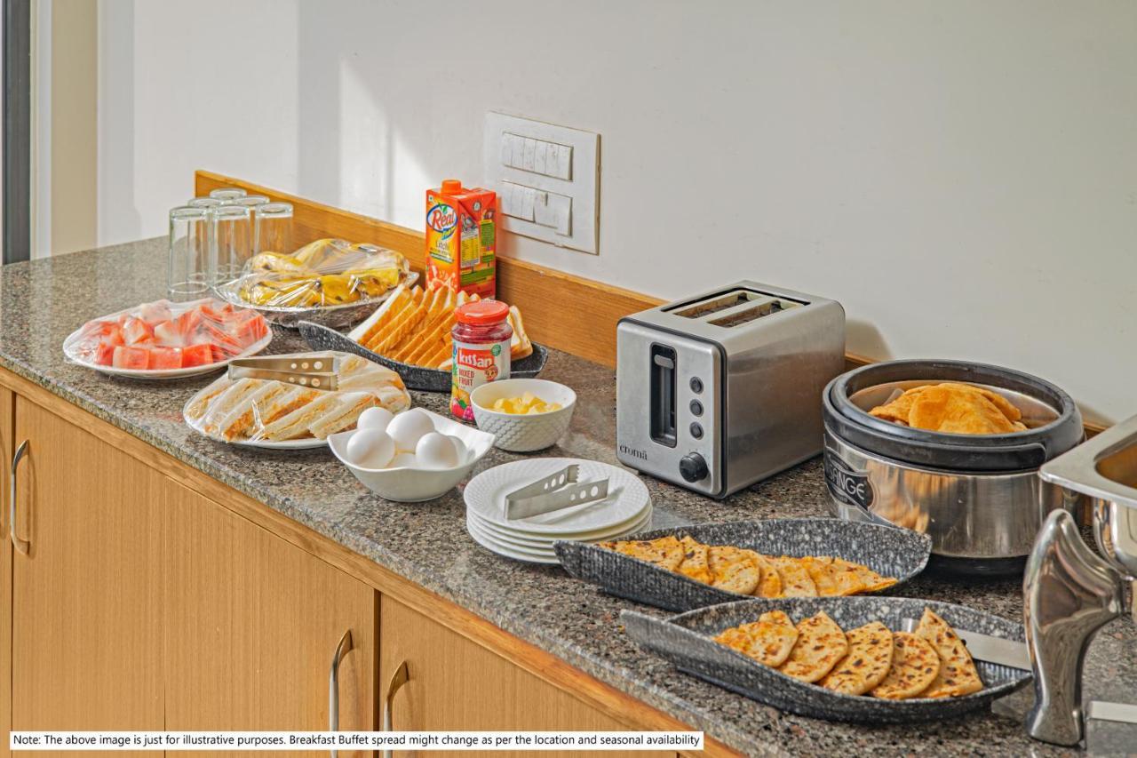 Treebo Sahara Suites 750 M From St Johns Medical College And Hospital 벵갈루루 외부 사진
