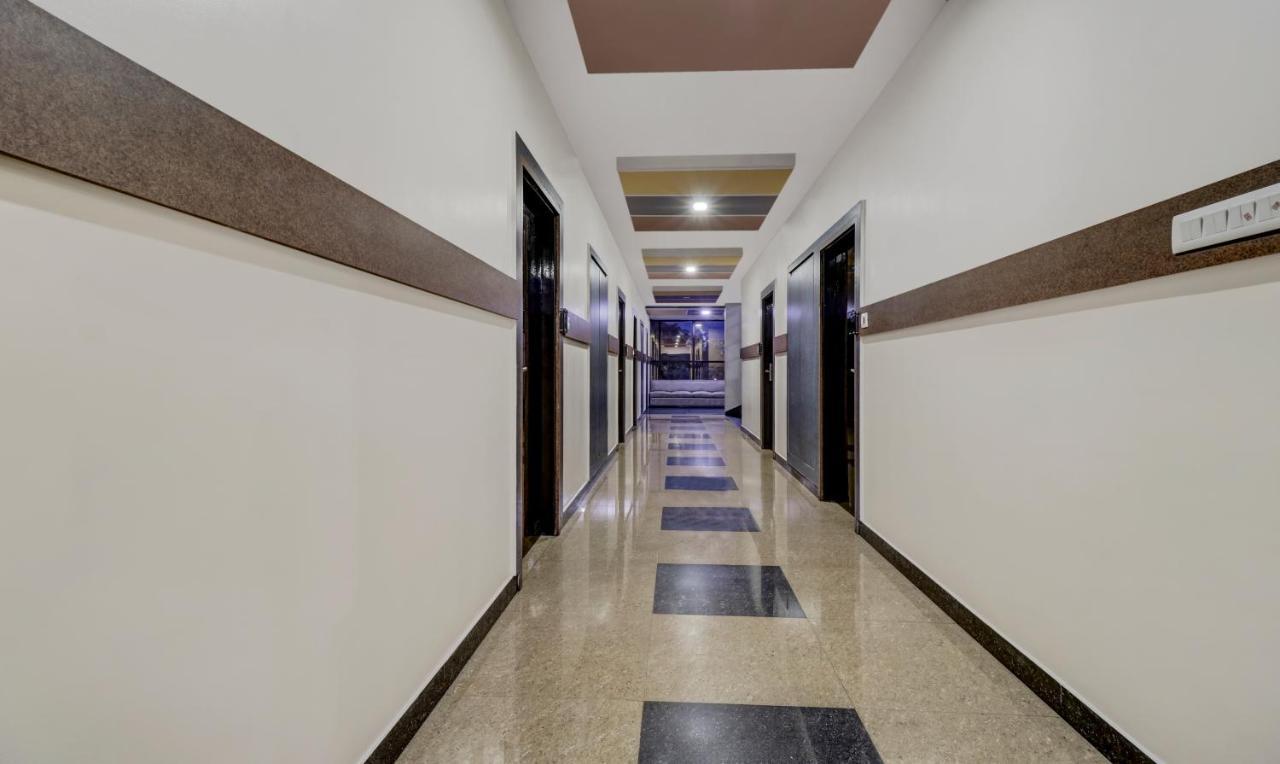 Treebo Sahara Suites 750 M From St Johns Medical College And Hospital 벵갈루루 외부 사진